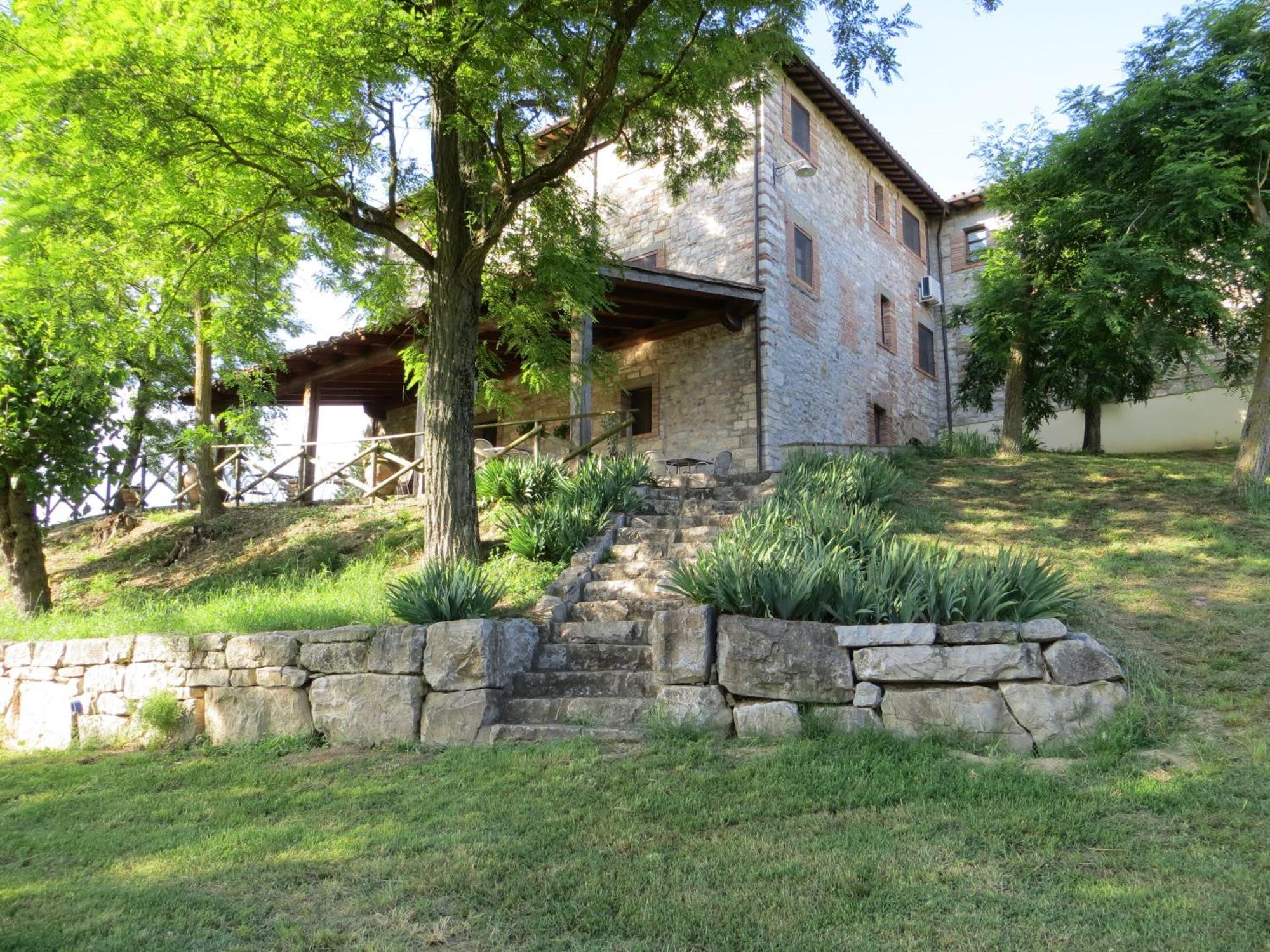 Agriturismo Casale Delle Lucrezie Todi Exterior photo