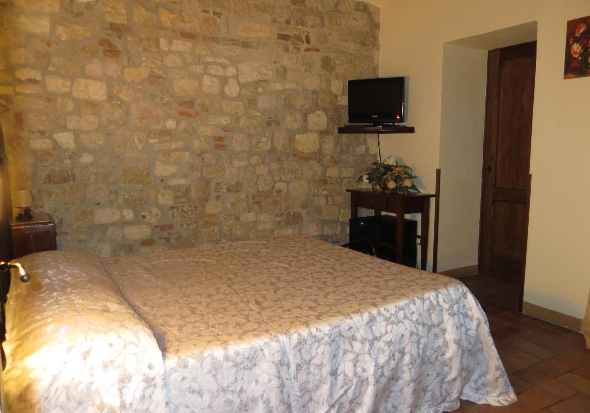 Agriturismo Casale Delle Lucrezie Todi Exterior photo